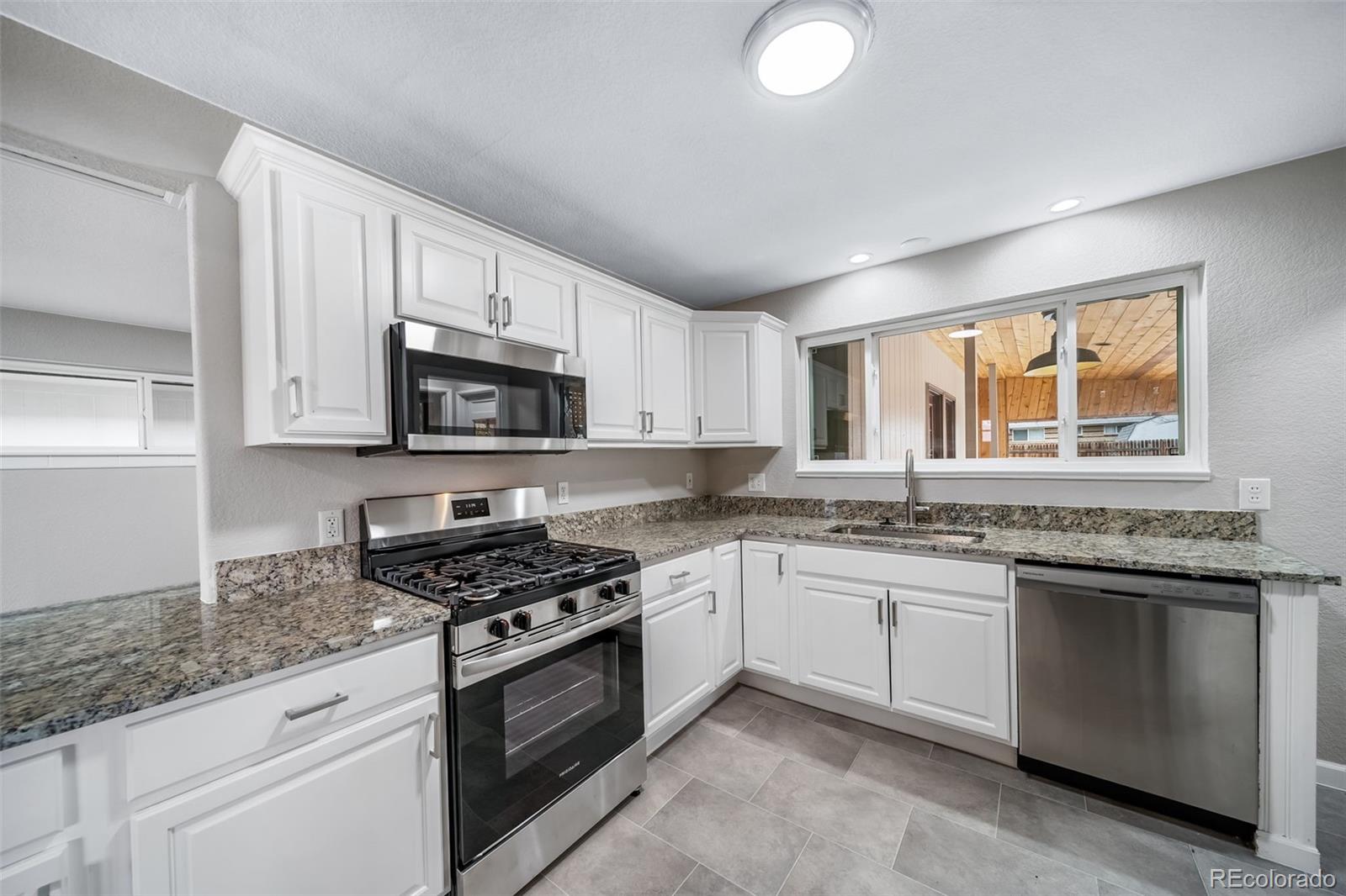 MLS Image #9 for 81 s chase drive,lakewood, Colorado