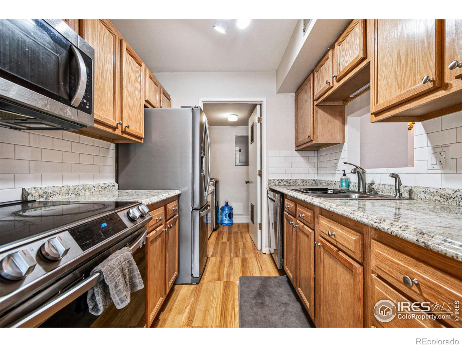 MLS Image #7 for 2557 s dover street,lakewood, Colorado