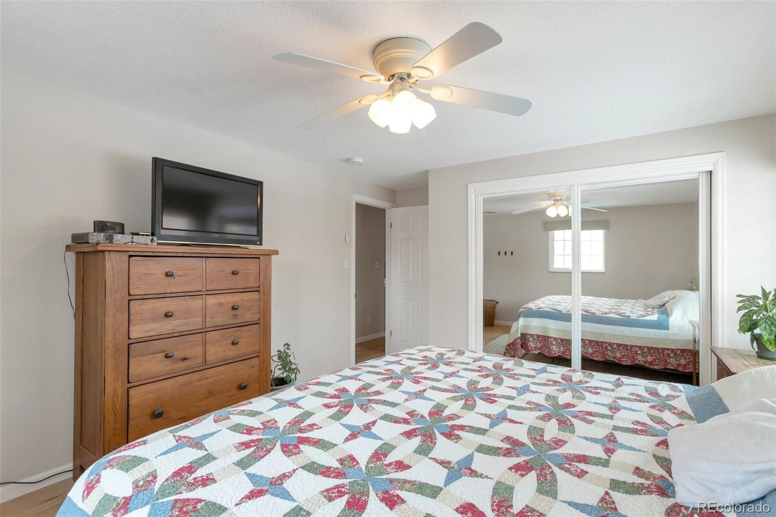 MLS Image #13 for 2963 s ivan way,denver, Colorado