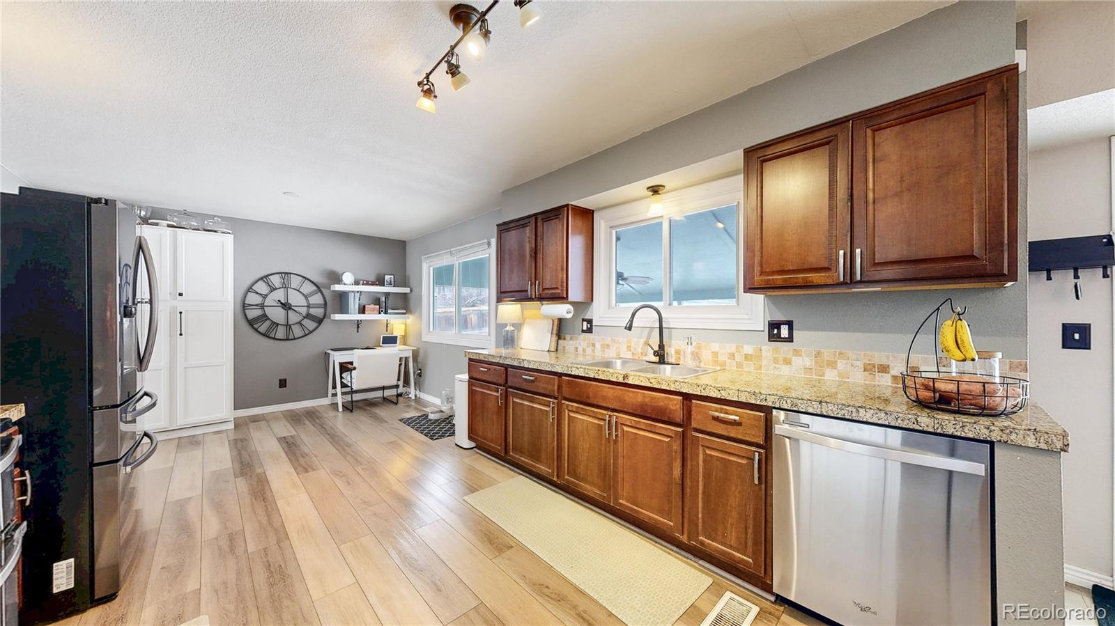 MLS Image #10 for 982 e 130th circle,thornton, Colorado