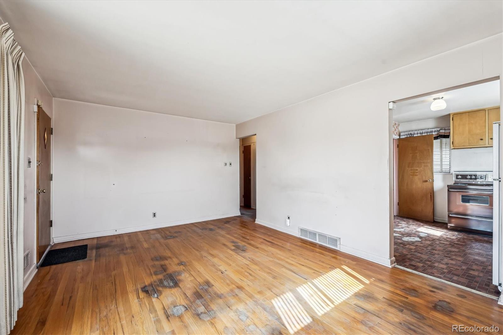 MLS Image #5 for 7634  navajo street,denver, Colorado