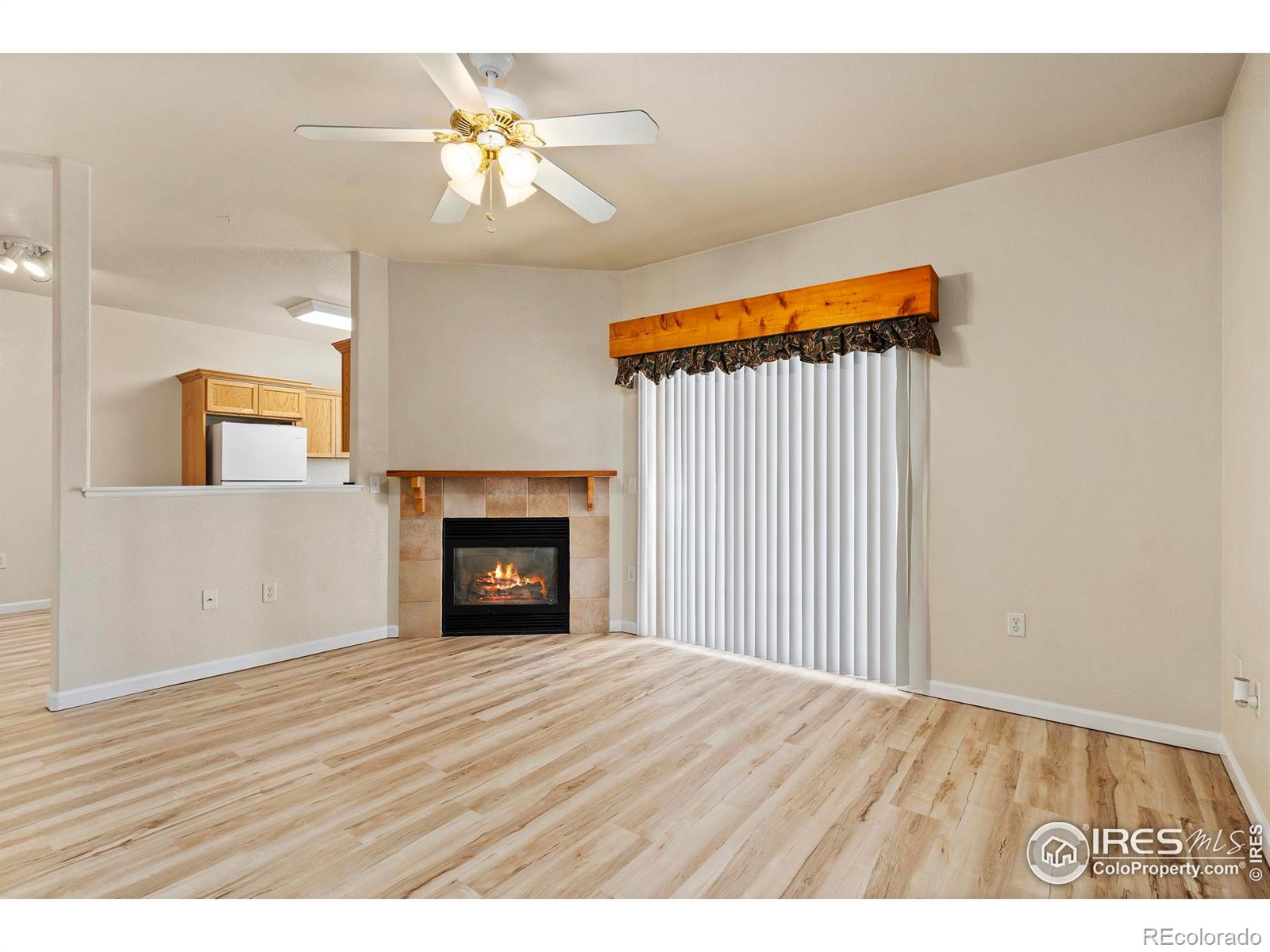 MLS Image #4 for 1288  lake circle,windsor, Colorado