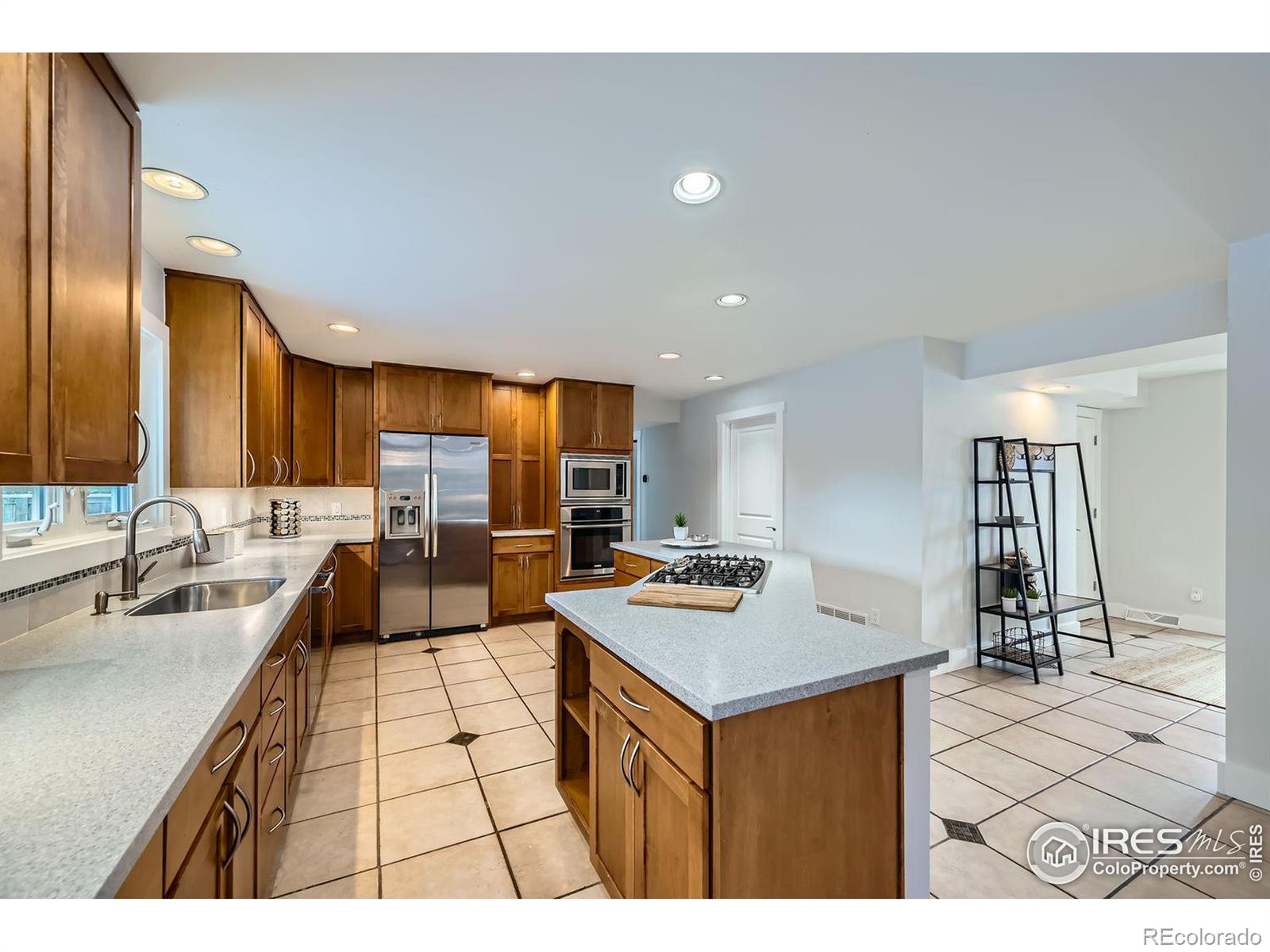 MLS Image #8 for 4869  kellogg circle,boulder, Colorado