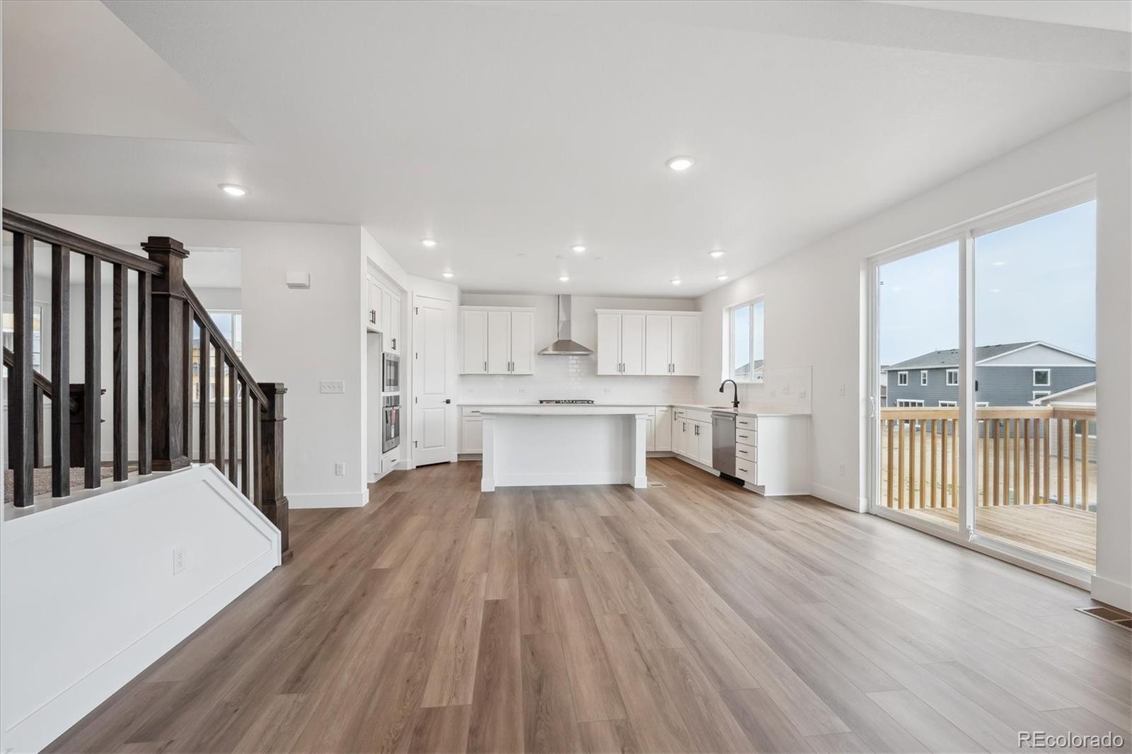 MLS Image #10 for 7016 e 126th place,thornton, Colorado