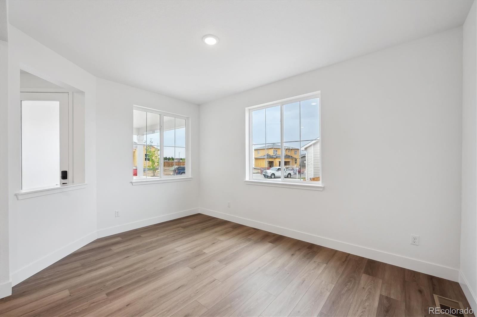 MLS Image #2 for 7016 e 126th place,thornton, Colorado