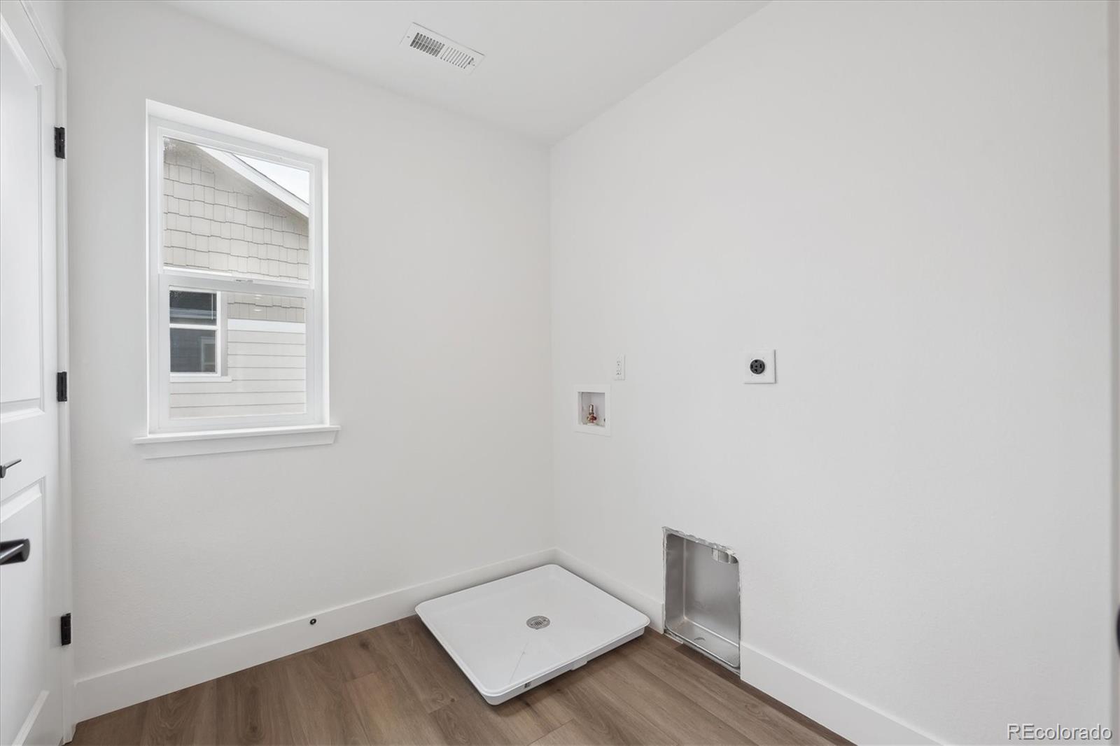 MLS Image #7 for 7016 e 126th place,thornton, Colorado