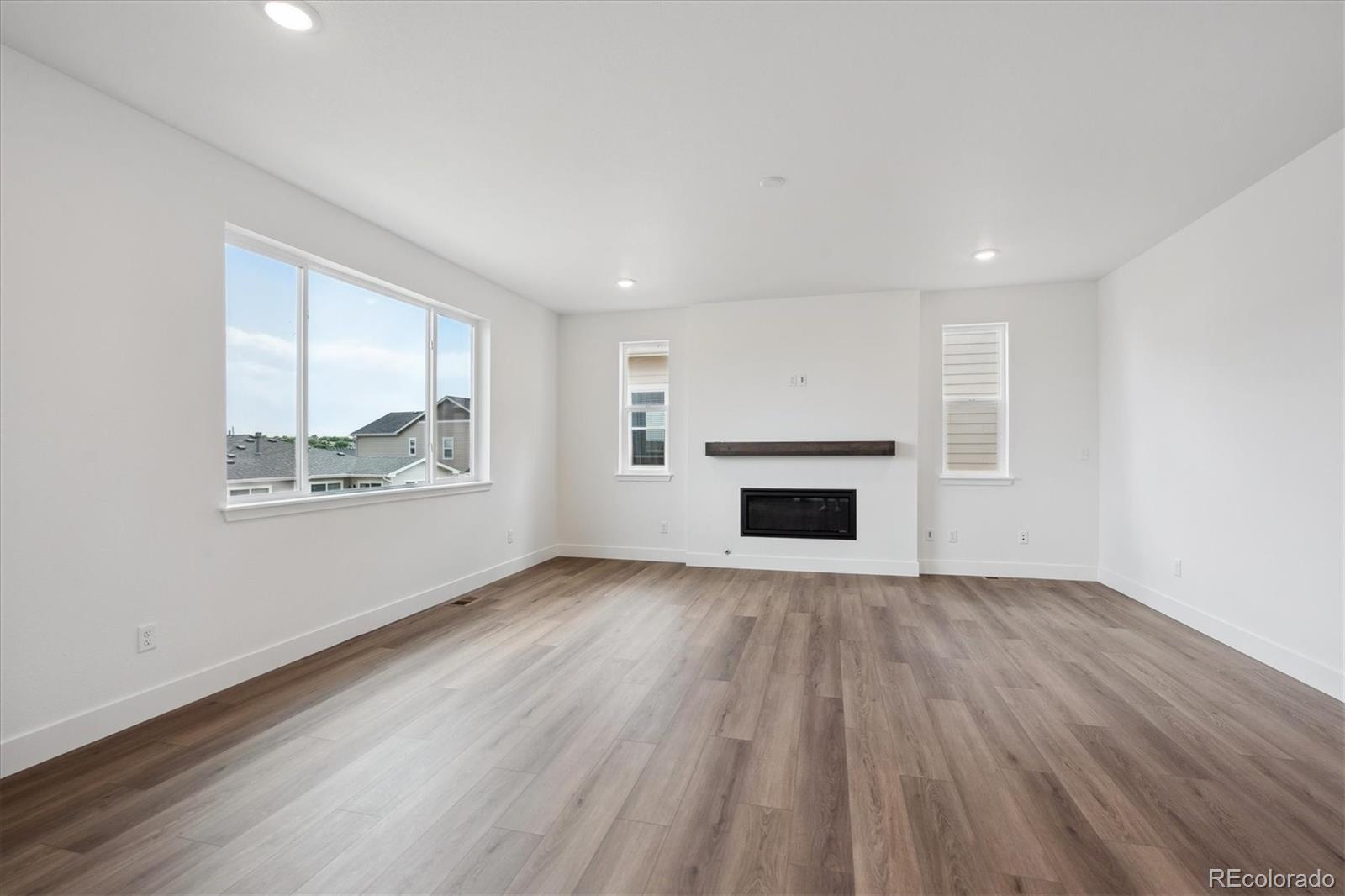 MLS Image #8 for 7016 e 126th place,thornton, Colorado