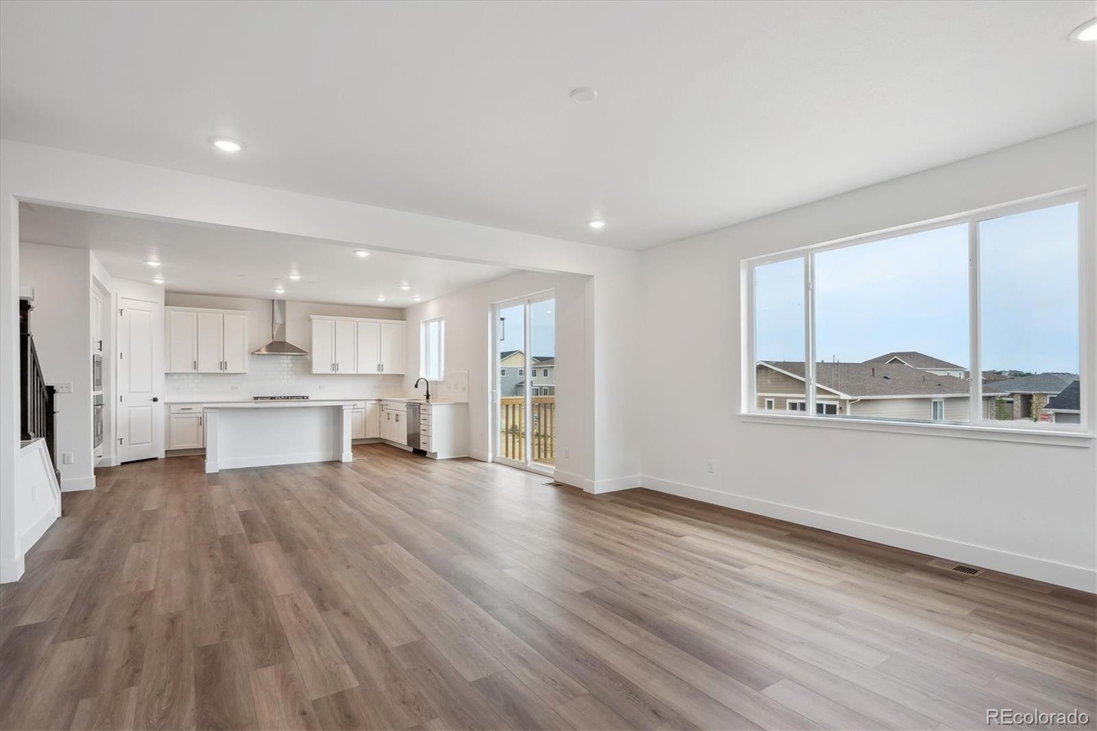 MLS Image #9 for 7016 e 126th place,thornton, Colorado