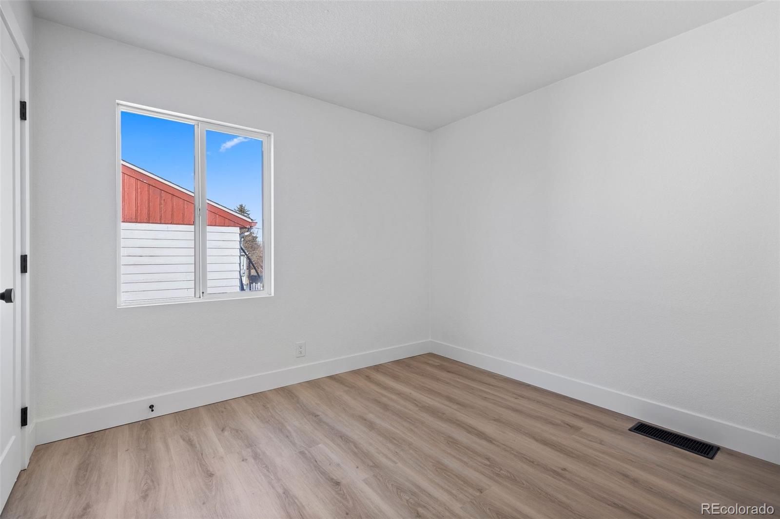 MLS Image #21 for 3460 s eudora street,denver, Colorado