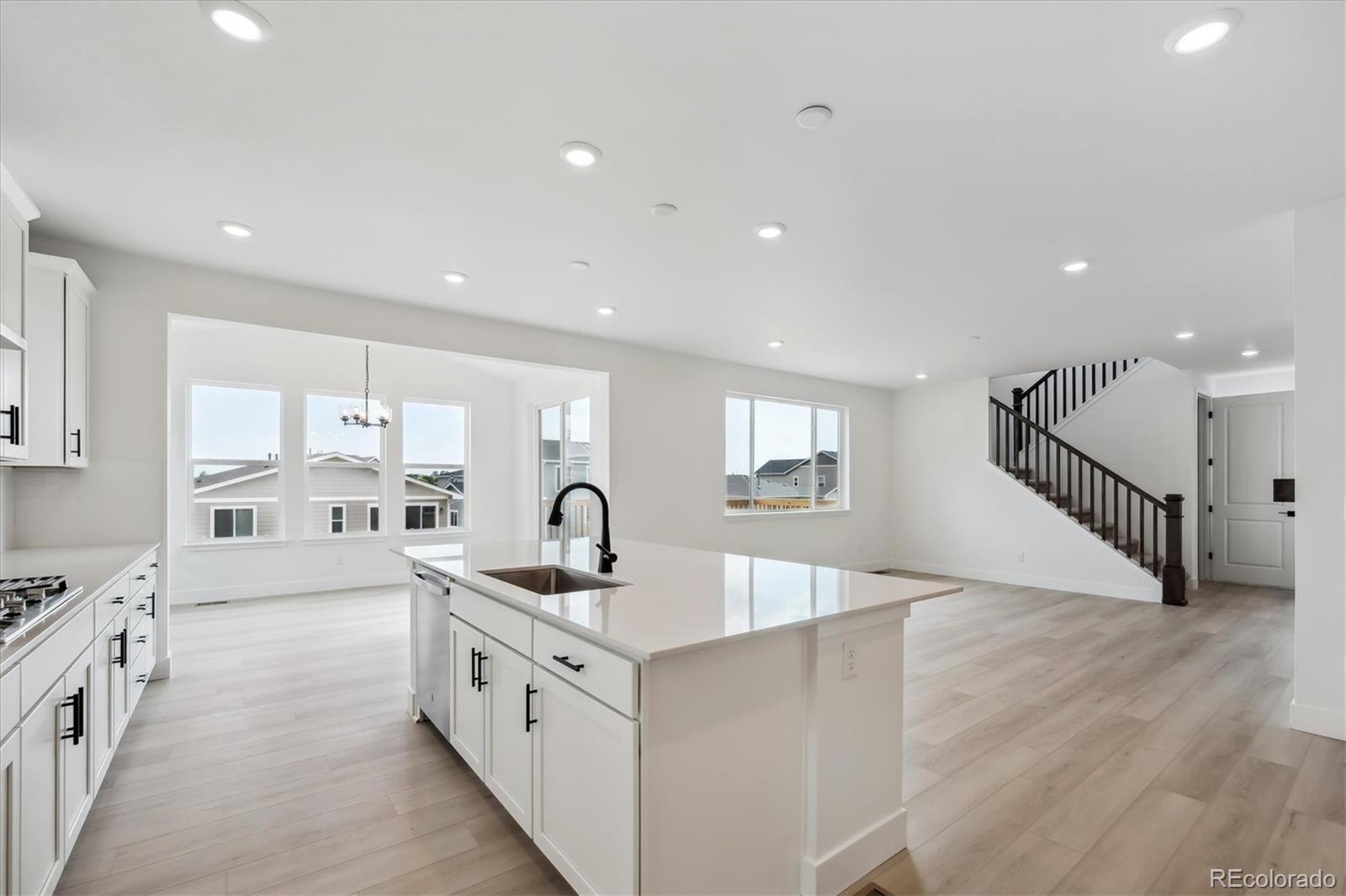 MLS Image #5 for 7036 e 126th place,thornton, Colorado
