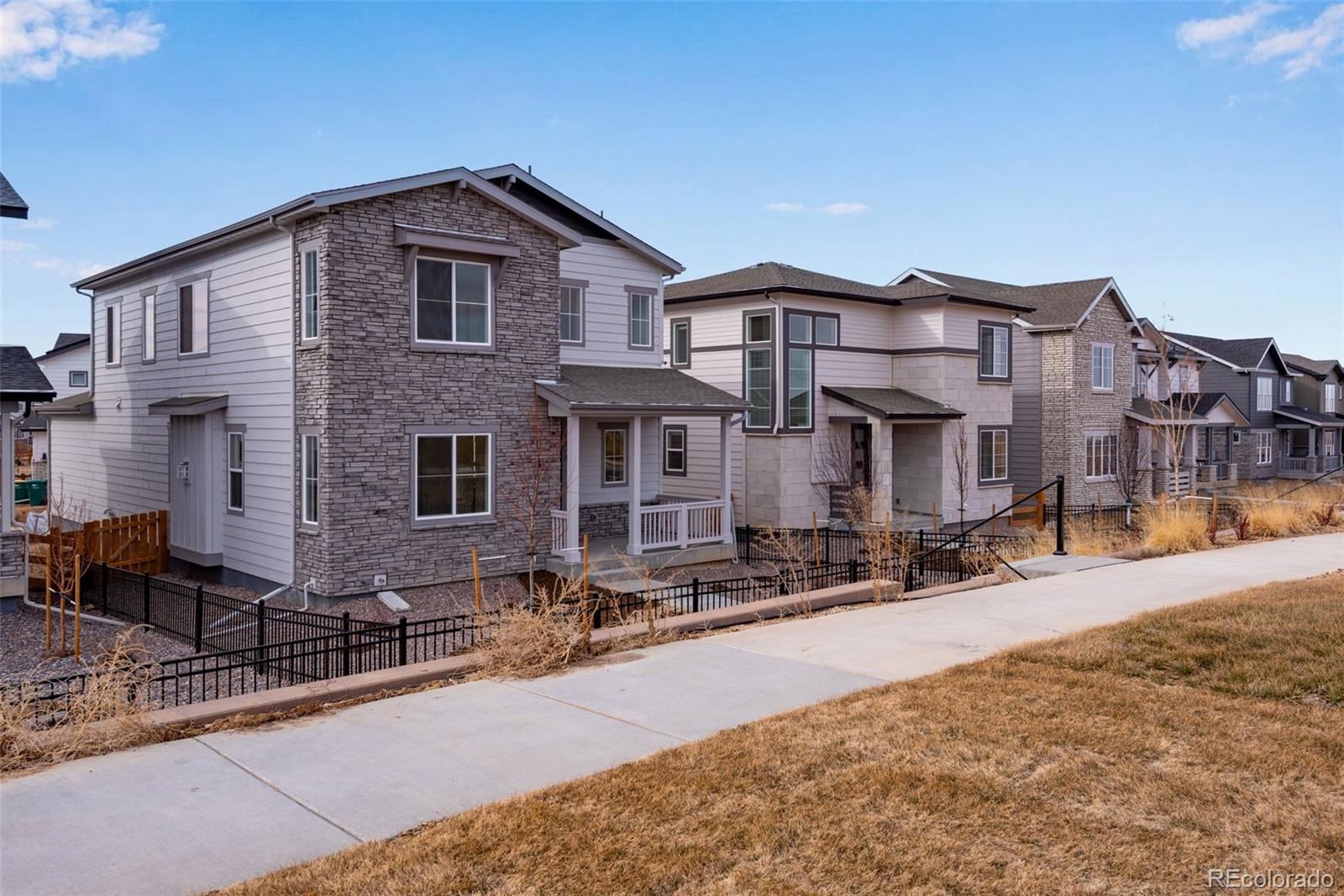 MLS Image #4 for 3324 n haleyville court,aurora, Colorado