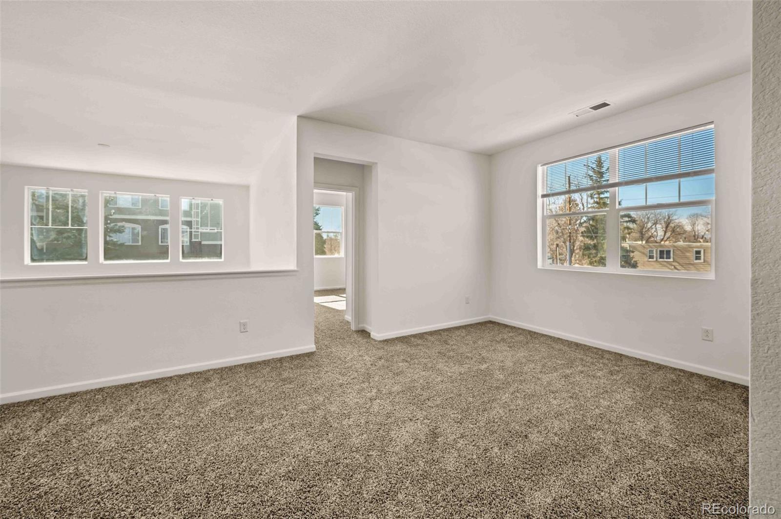 MLS Image #12 for 9708 e kansas avenue,aurora, Colorado