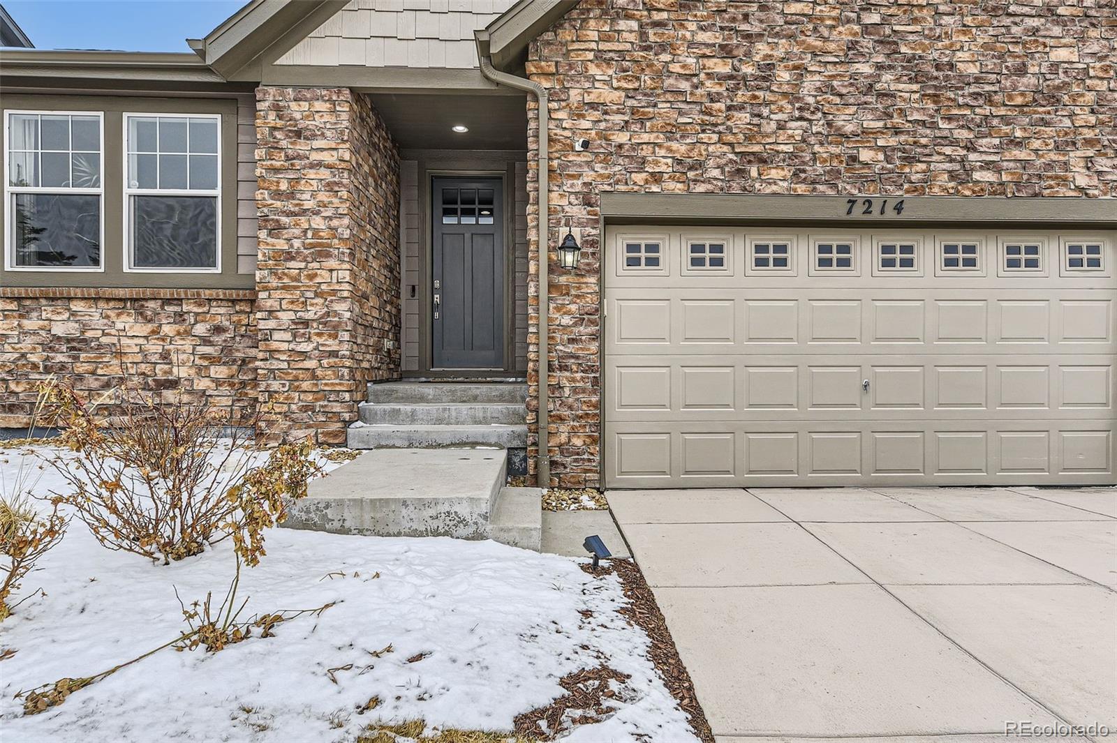 MLS Image #2 for 7214 s shady grove court,aurora, Colorado