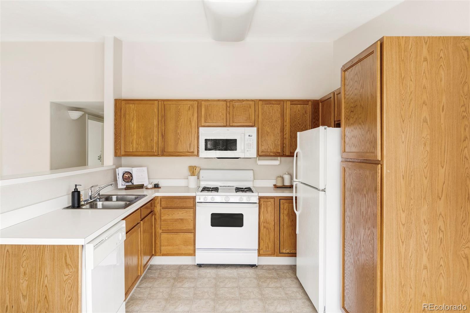 MLS Image #7 for 8761 w berry avenue 202,littleton, Colorado