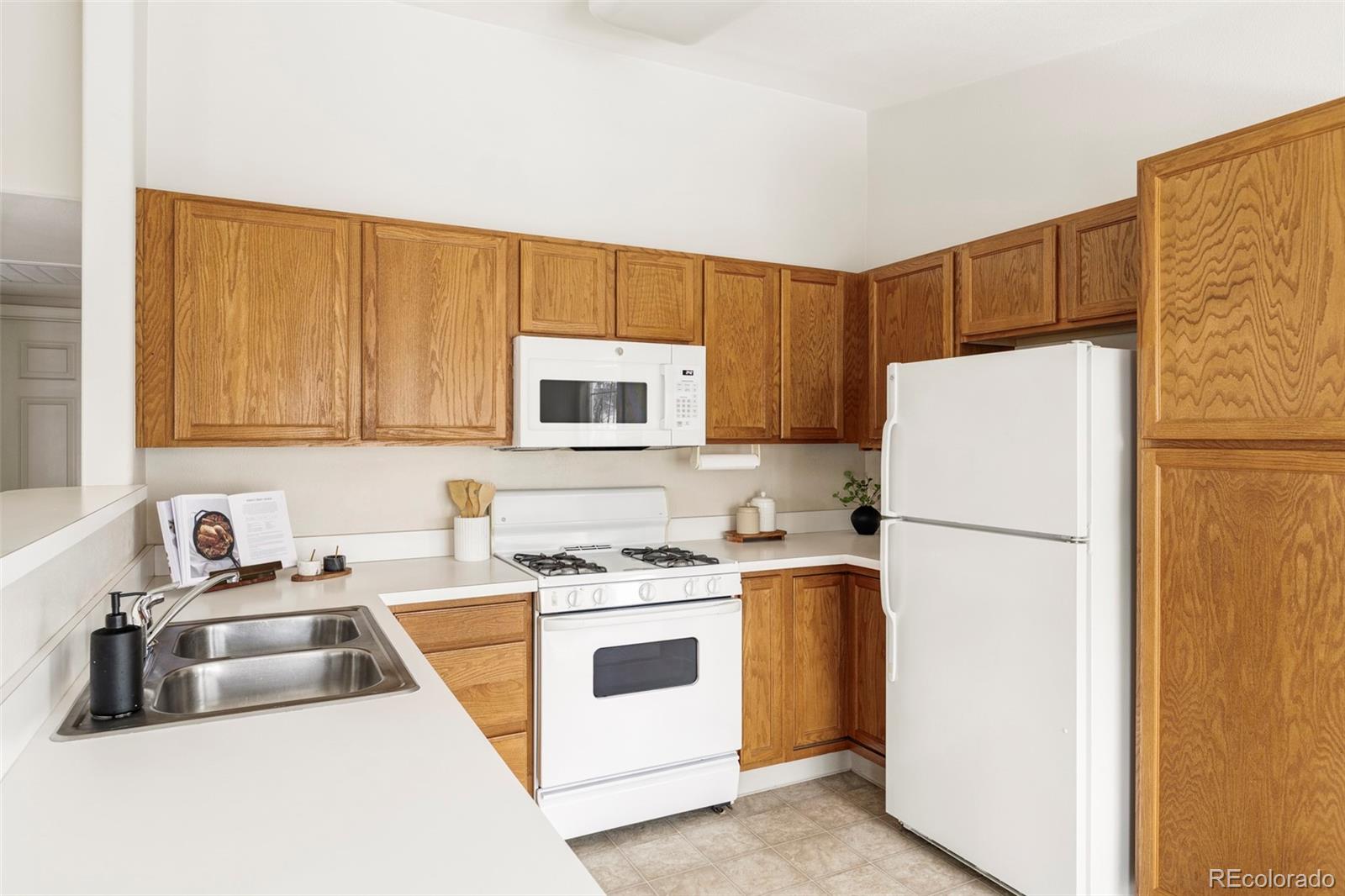 MLS Image #8 for 8761 w berry avenue 202,littleton, Colorado