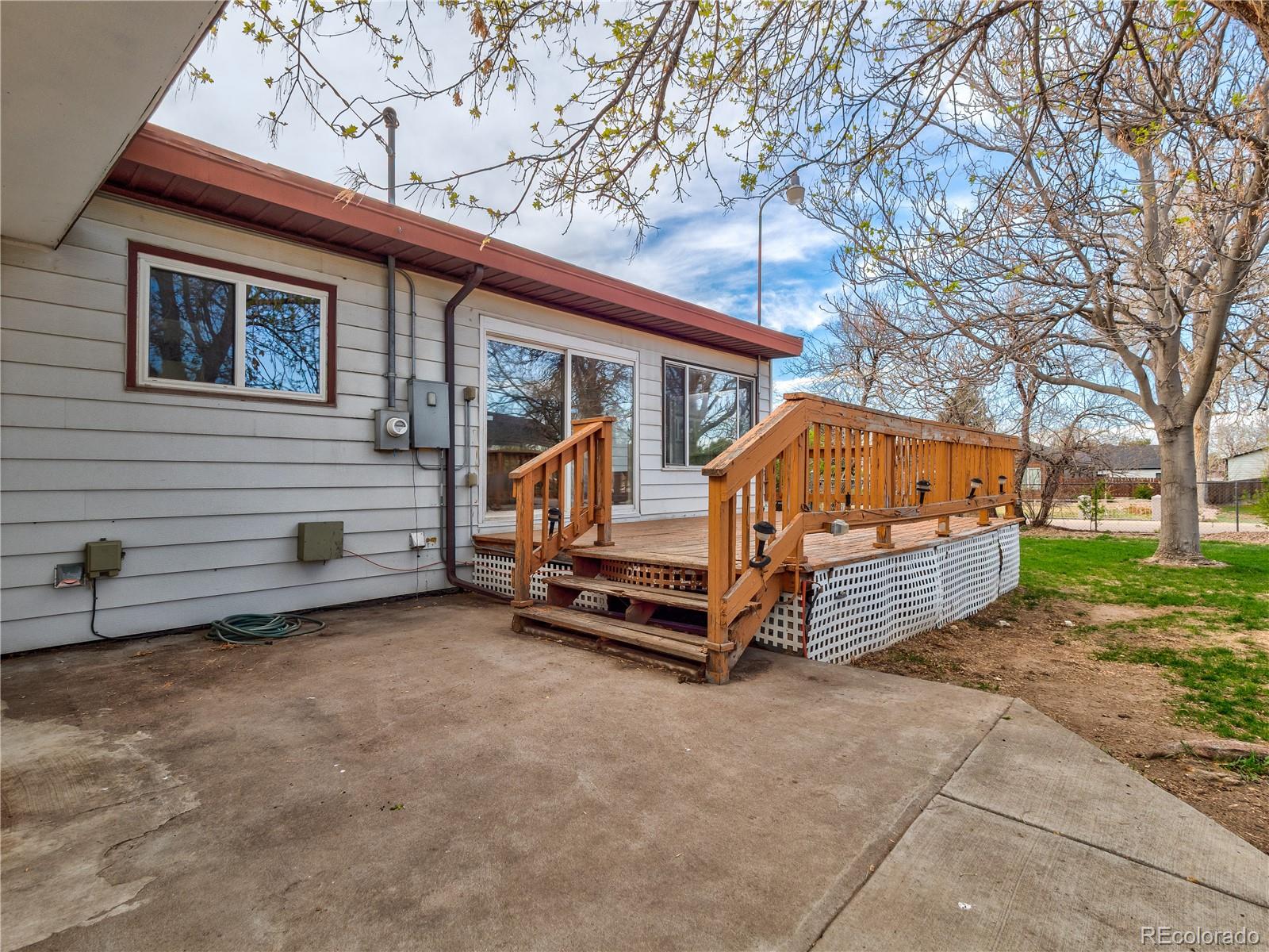 MLS Image #5 for 940 s geneva street,aurora, Colorado