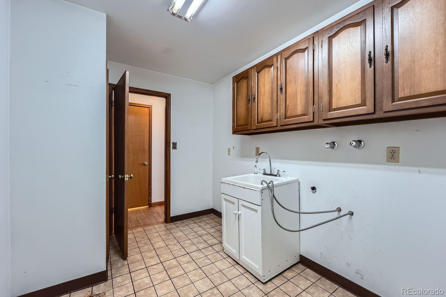 MLS Image #33 for 9451 e evans place,denver, Colorado