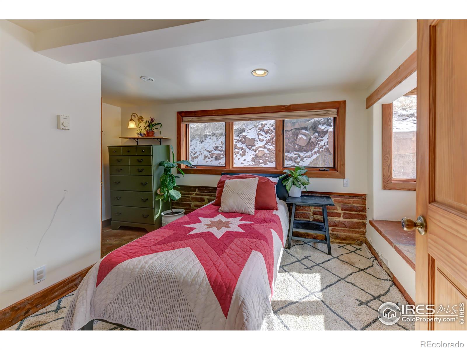 MLS Image #26 for 18247 n saint vrain drive,lyons, Colorado