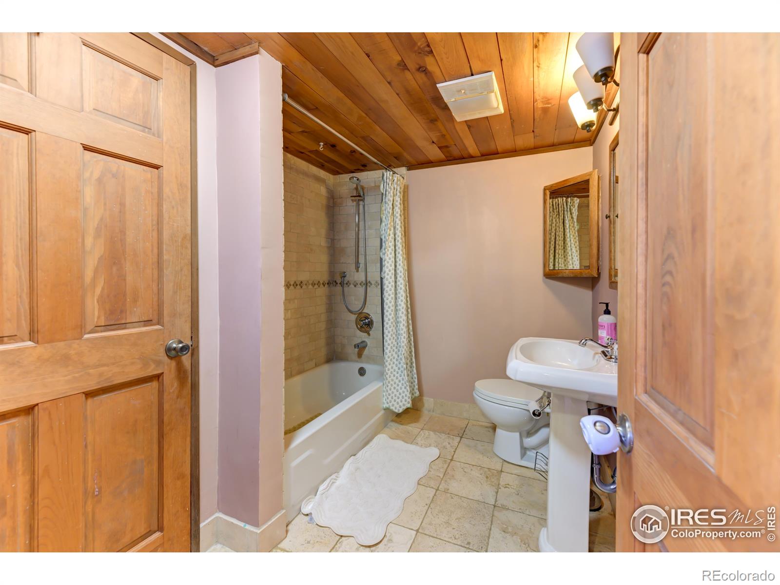 MLS Image #29 for 18247 n saint vrain drive,lyons, Colorado