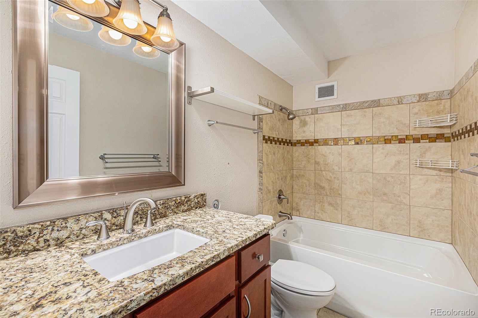 MLS Image #33 for 745 s alton way  7a,denver, Colorado