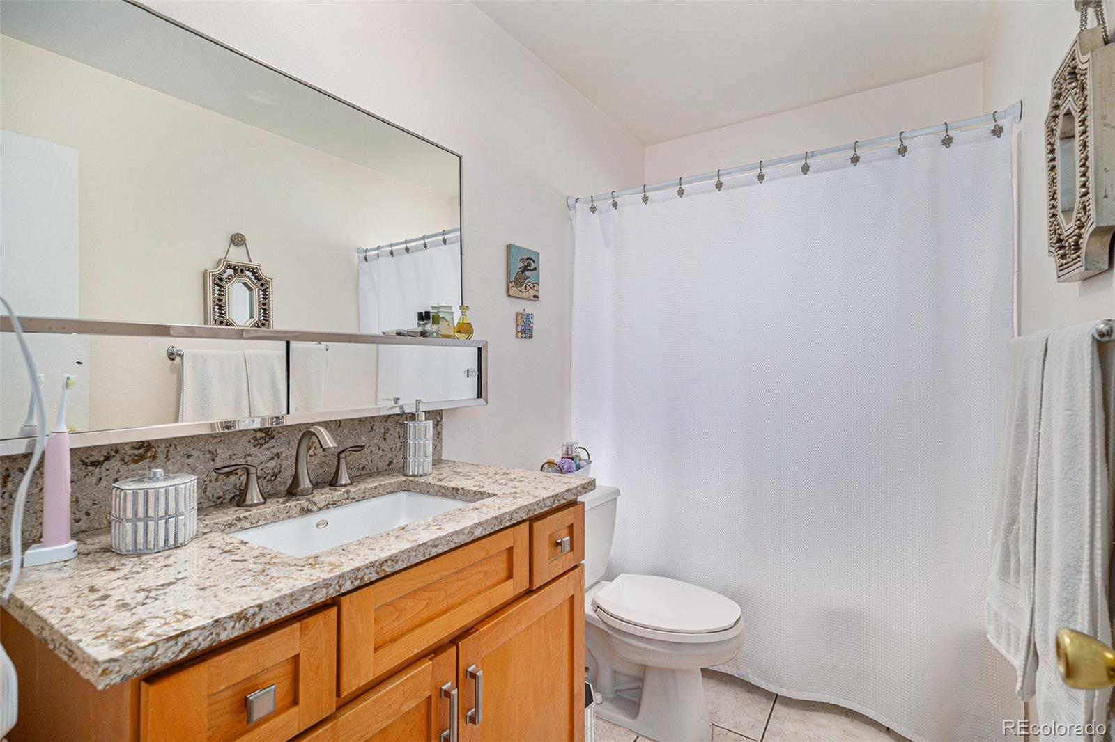 MLS Image #11 for 3083 s xanthia street,denver, Colorado