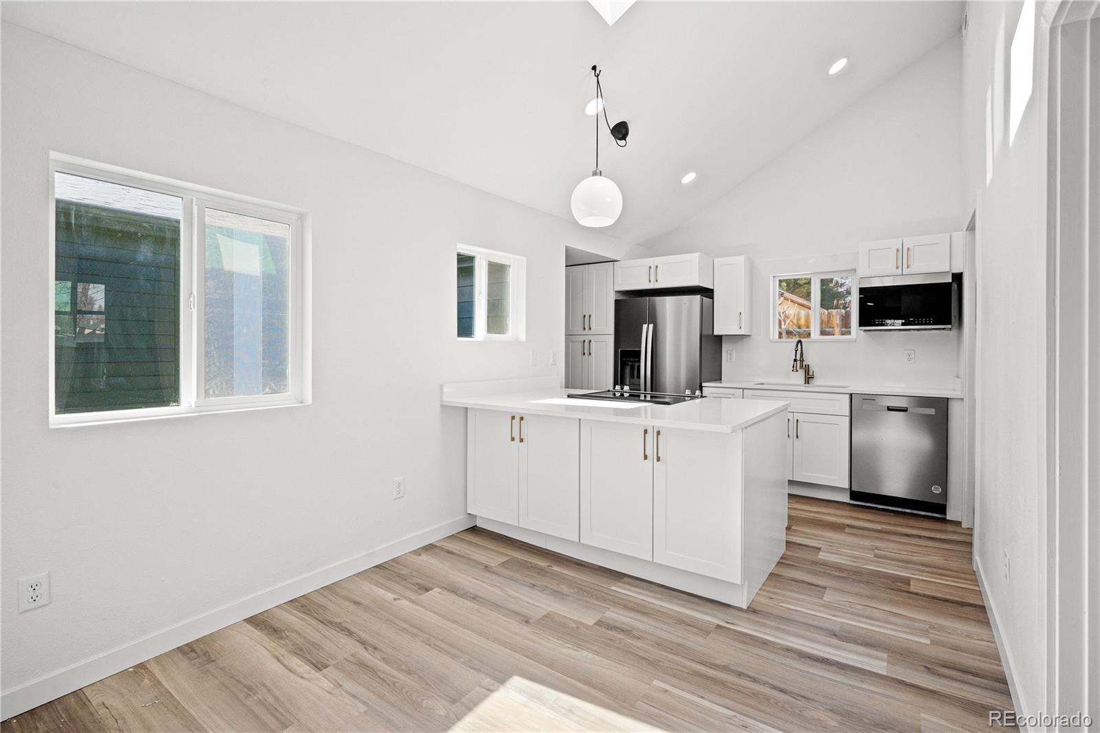 MLS Image #14 for 469 s perry street,denver, Colorado