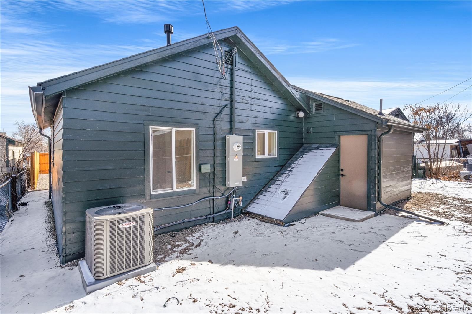 MLS Image #41 for 469 s perry street,denver, Colorado