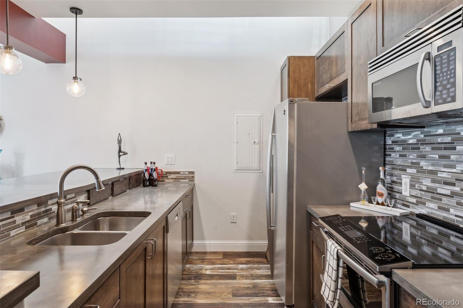 MLS Image #15 for 3100  huron street,denver, Colorado