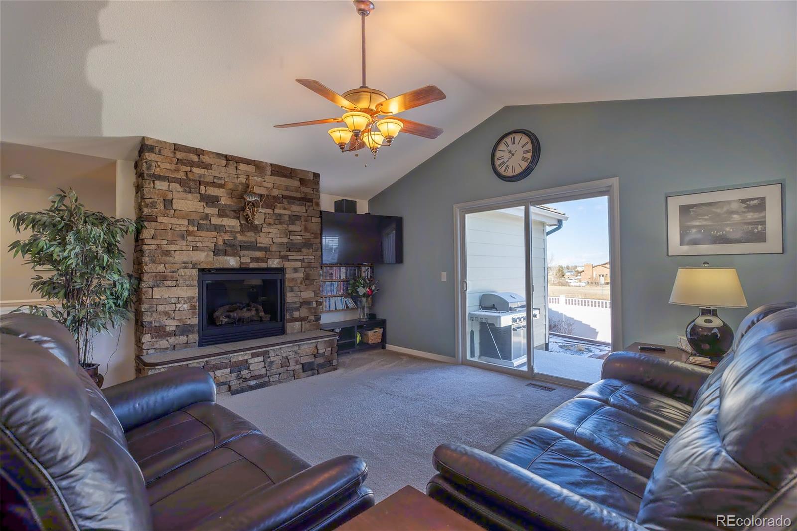 MLS Image #2 for 1128 s duquesne circle,aurora, Colorado