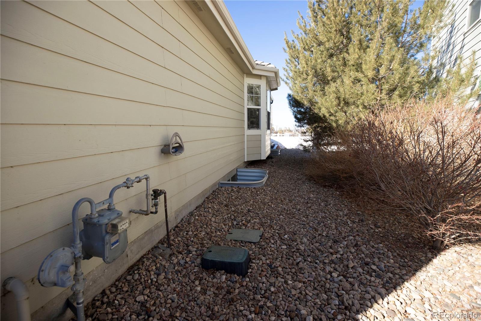 MLS Image #21 for 1128 s duquesne circle,aurora, Colorado