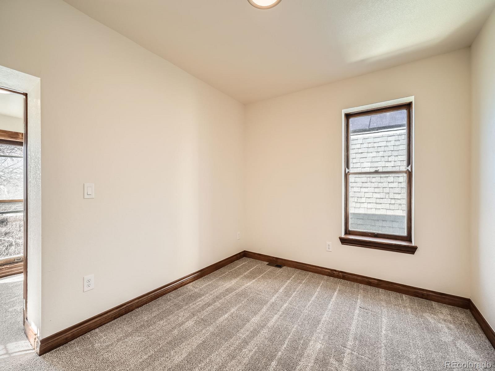 MLS Image #13 for 2411 n high street,denver, Colorado