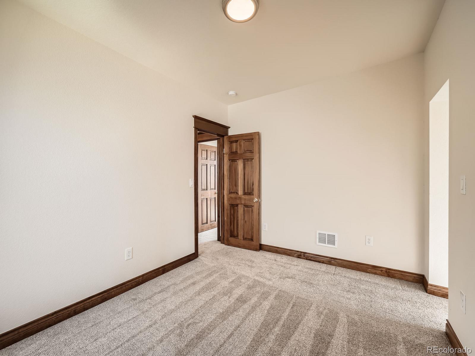 MLS Image #14 for 2411 n high street,denver, Colorado