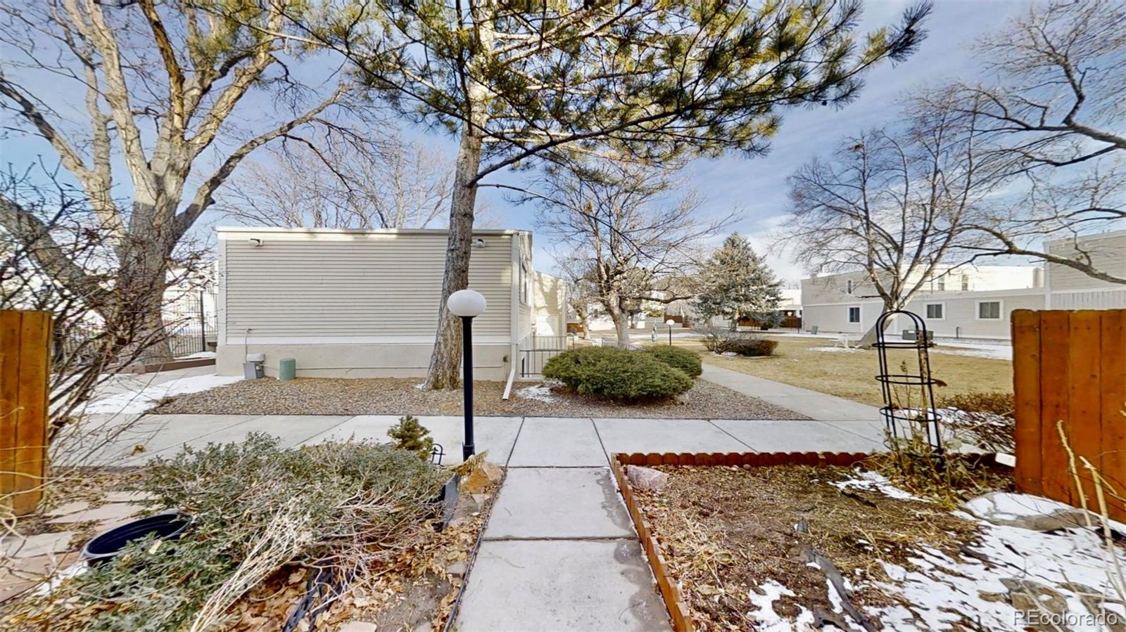 MLS Image #28 for 1050 s monaco parkway 38,denver, Colorado