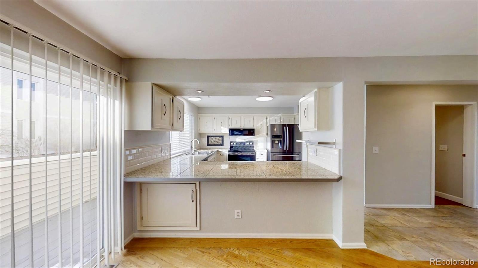 MLS Image #6 for 1050 s monaco parkway 38,denver, Colorado