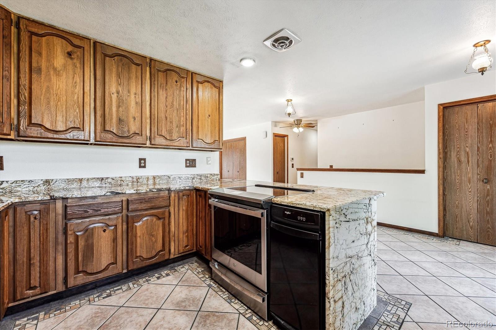 MLS Image #8 for 7791 s estes street,littleton, Colorado