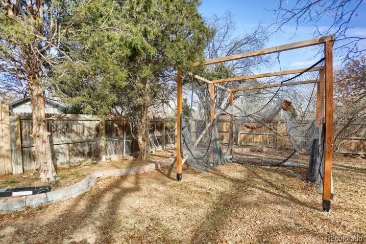 MLS Image #33 for 3241 s krameria street,denver, Colorado