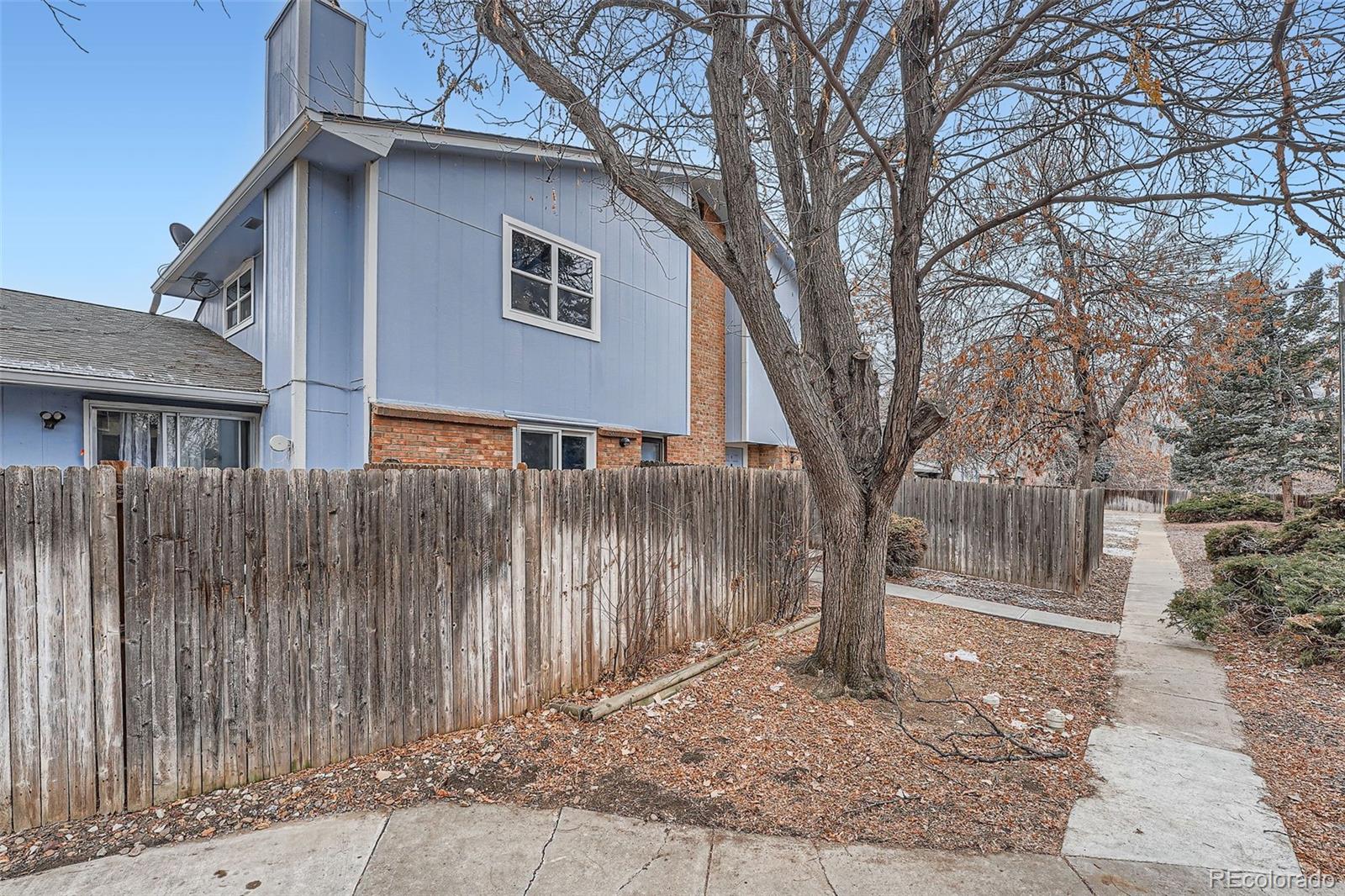 MLS Image #1 for 41  newark street b,aurora, Colorado