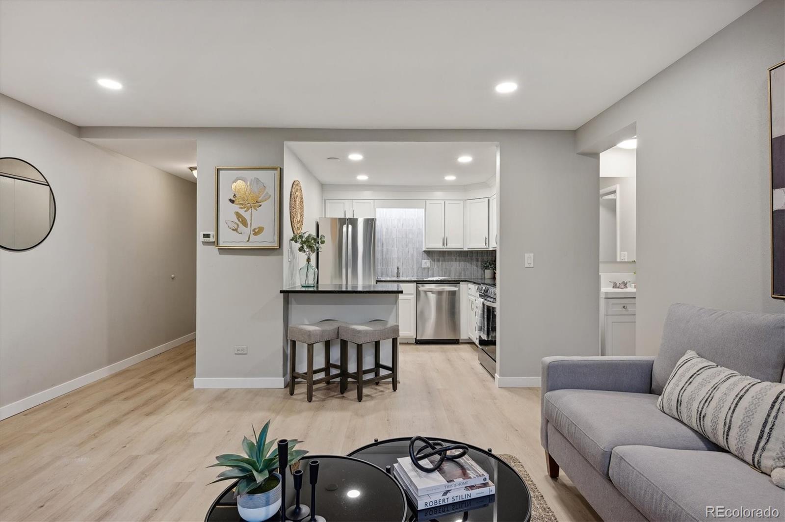 MLS Image #6 for 937  clarkson street 101,denver, Colorado