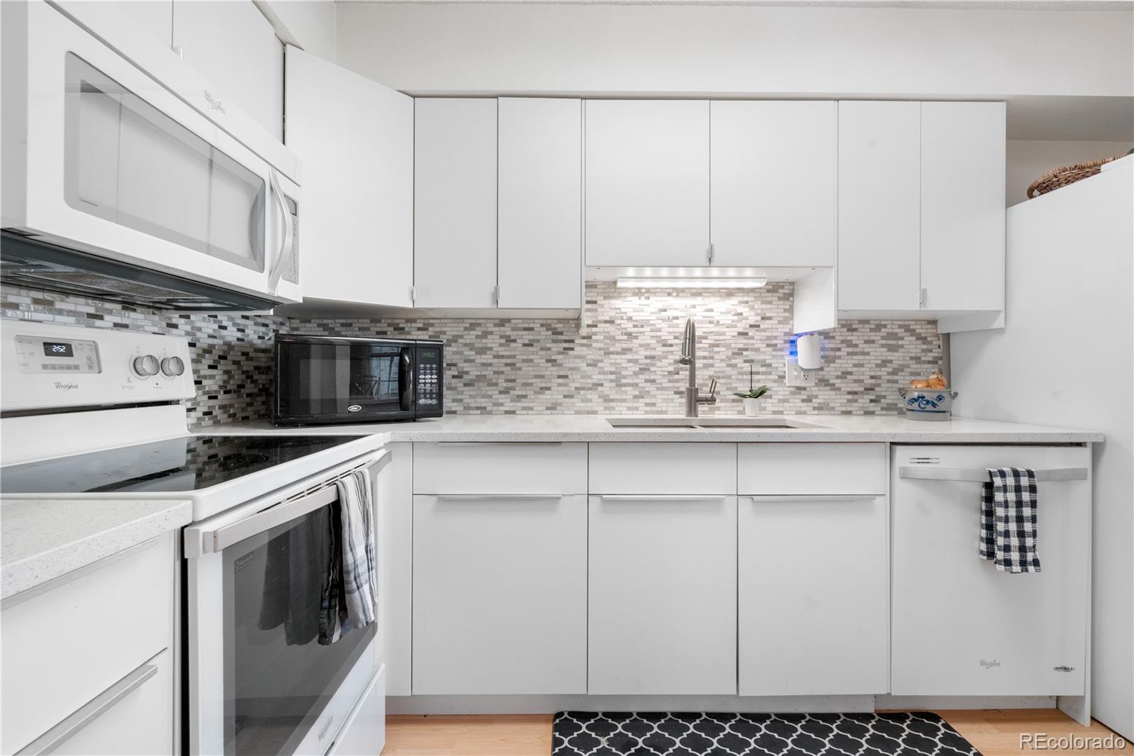 MLS Image #15 for 7110 s gaylord street,centennial, Colorado