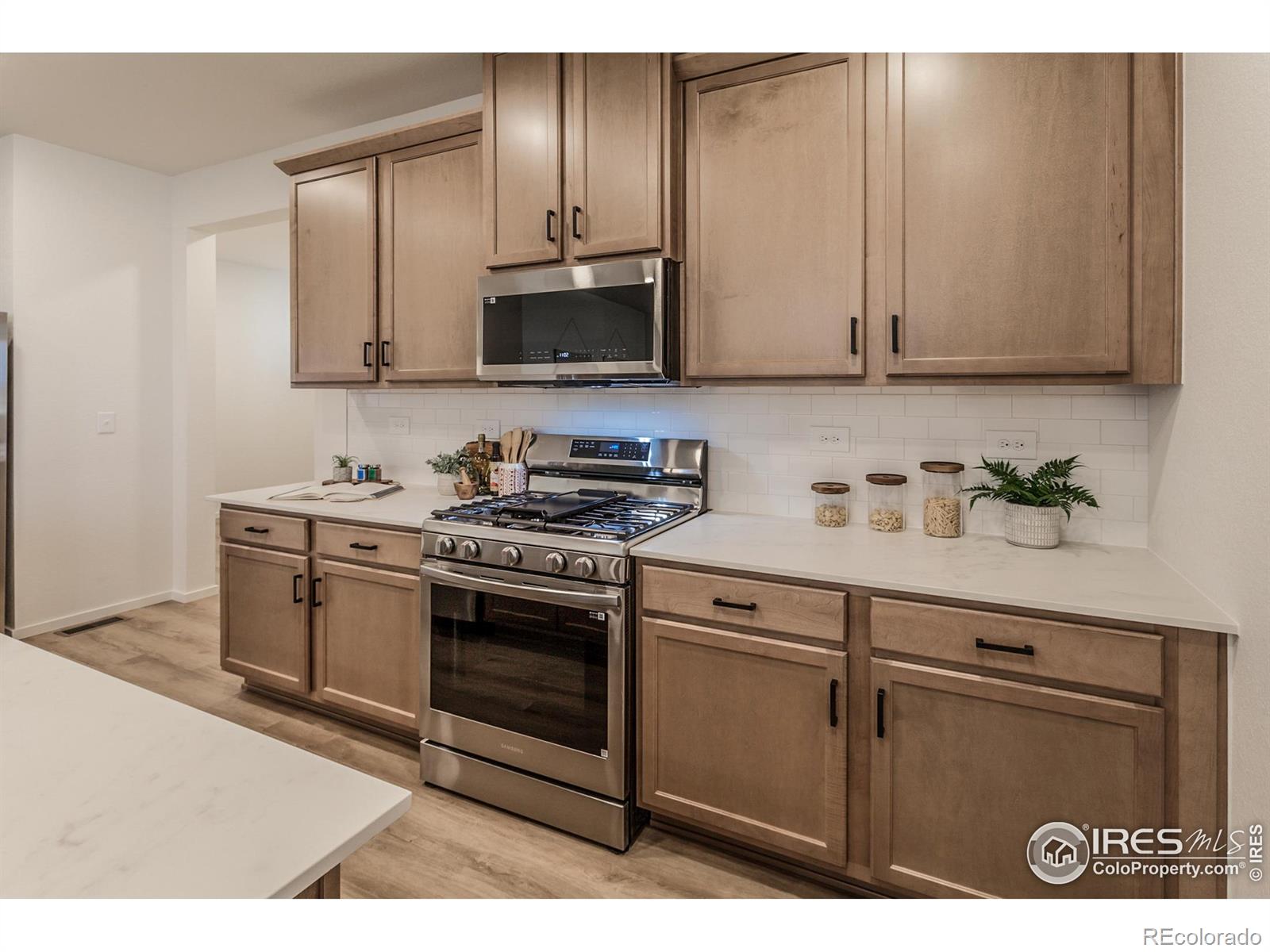 MLS Image #10 for 692  galloway drive,johnstown, Colorado