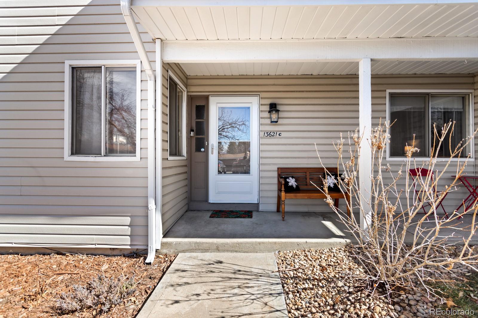 MLS Image #5 for 13621 e yale avenue,aurora, Colorado