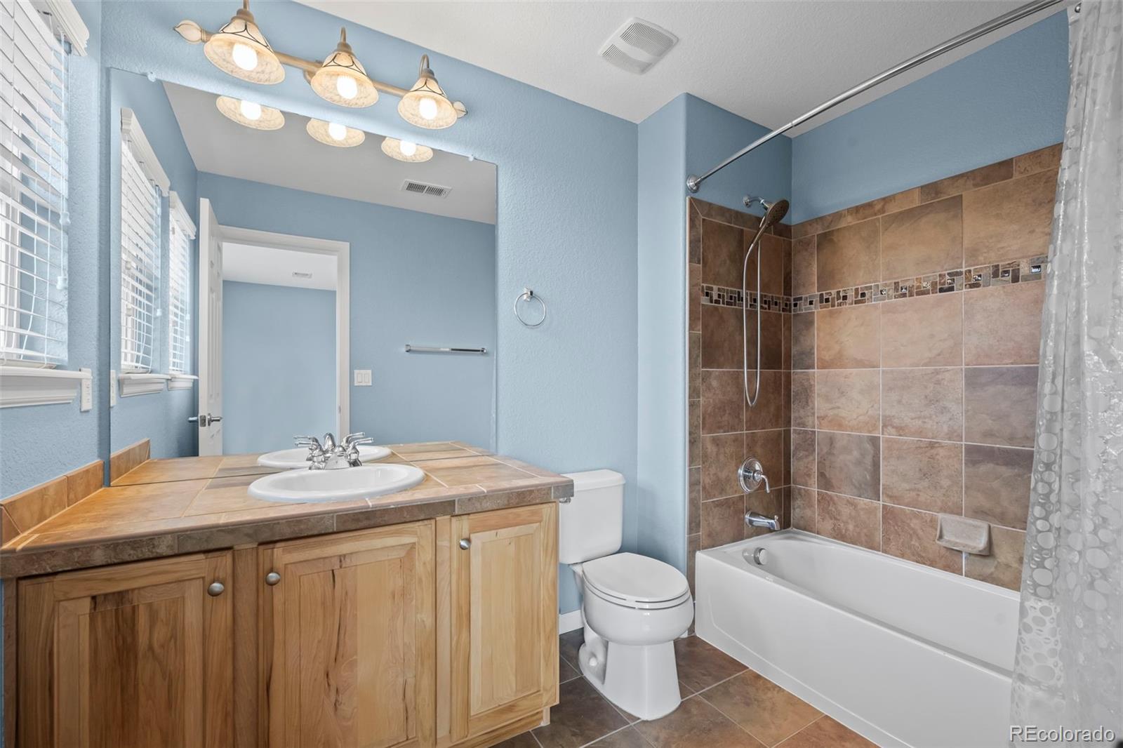 MLS Image #21 for 21080 e jefferson circle,aurora, Colorado