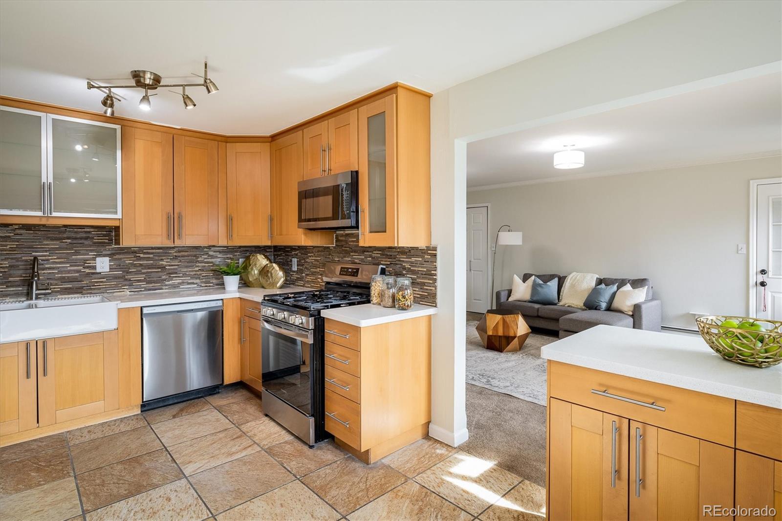 MLS Image #10 for 4470 w lakeridge road,denver, Colorado