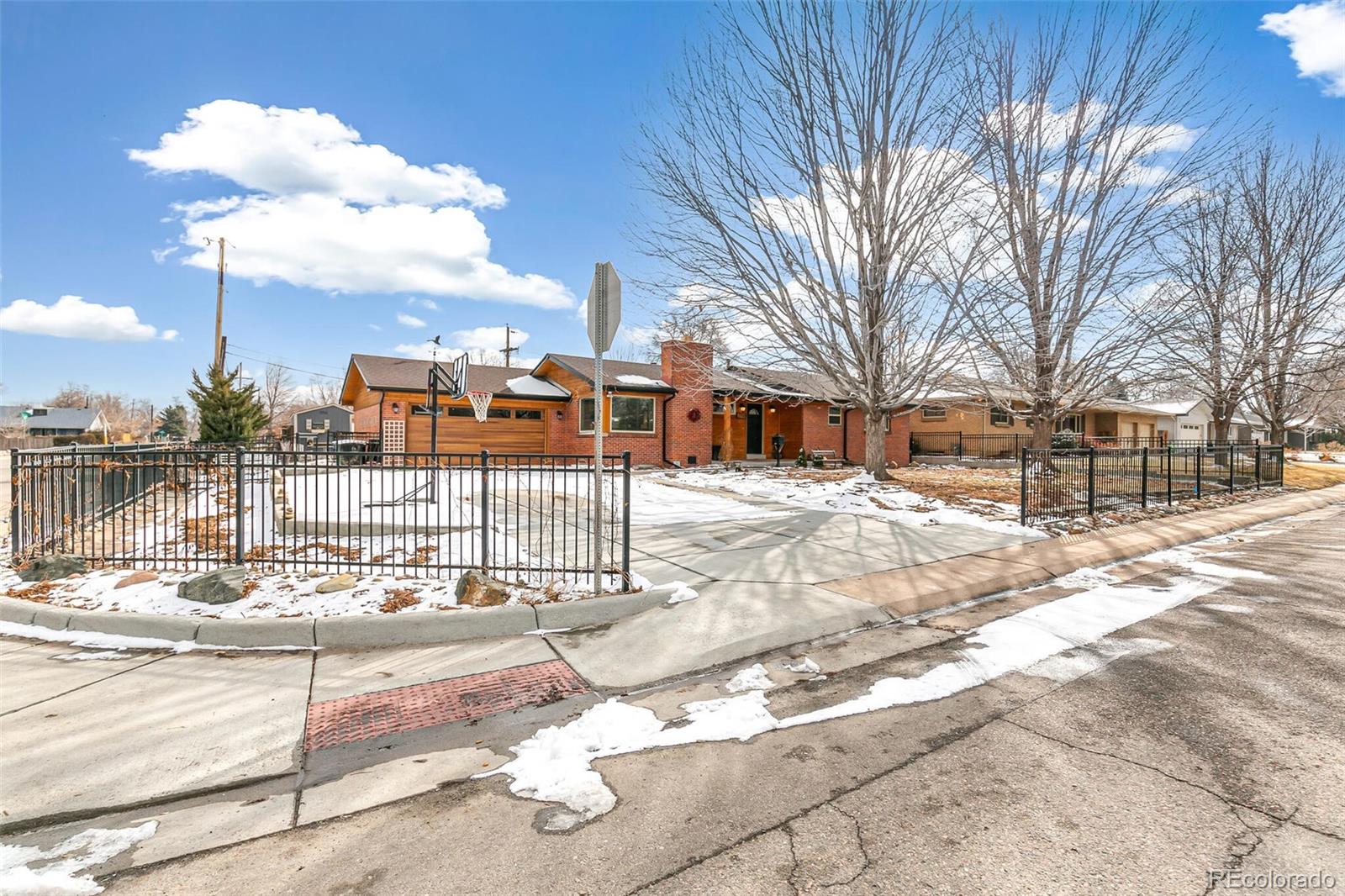 MLS Image #2 for 2700 s high street,denver, Colorado