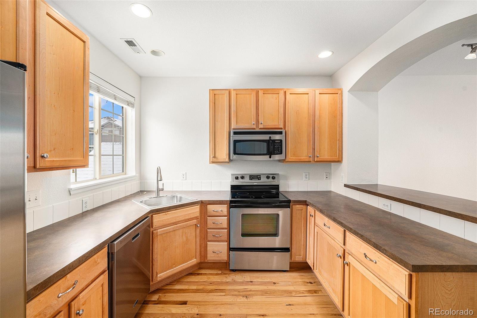 MLS Image #7 for 755  roslyn street,denver, Colorado