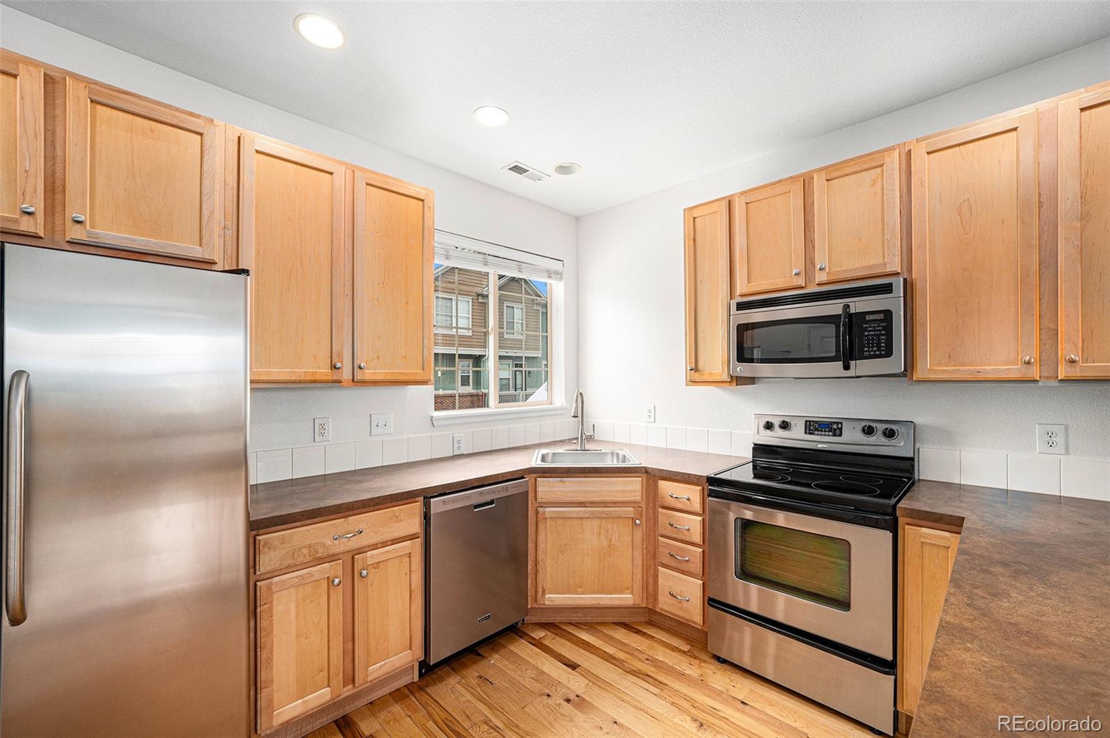 MLS Image #8 for 755  roslyn street,denver, Colorado