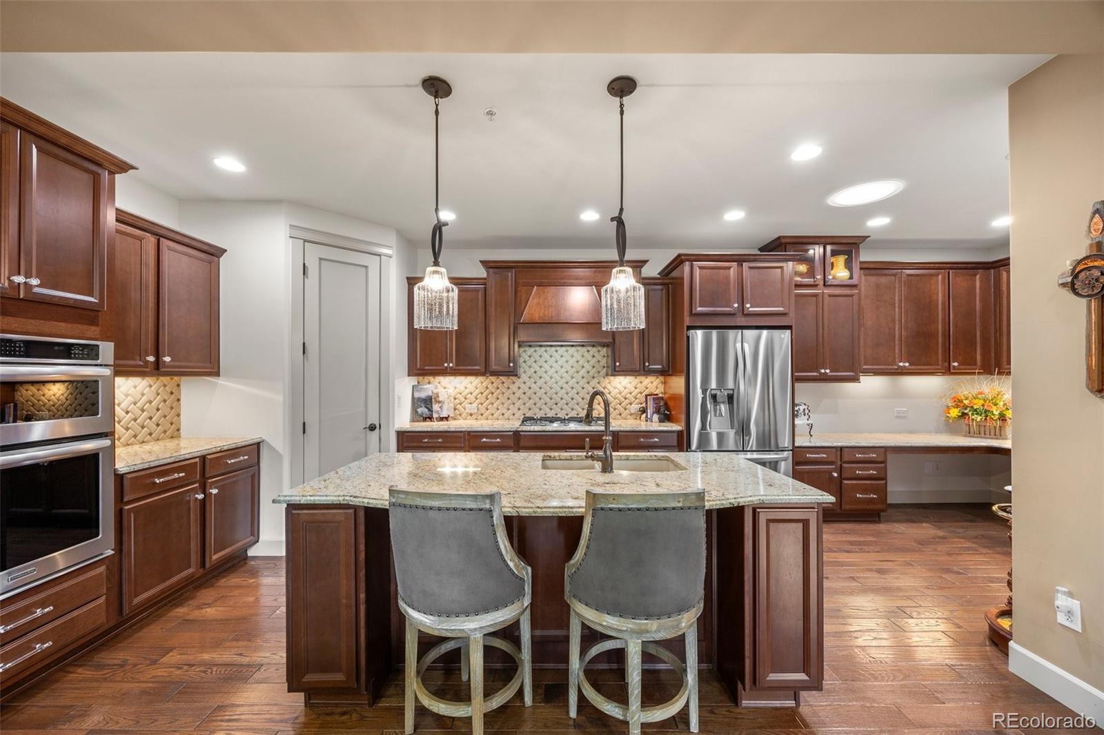 MLS Image #10 for 2317  primo road,highlands ranch, Colorado