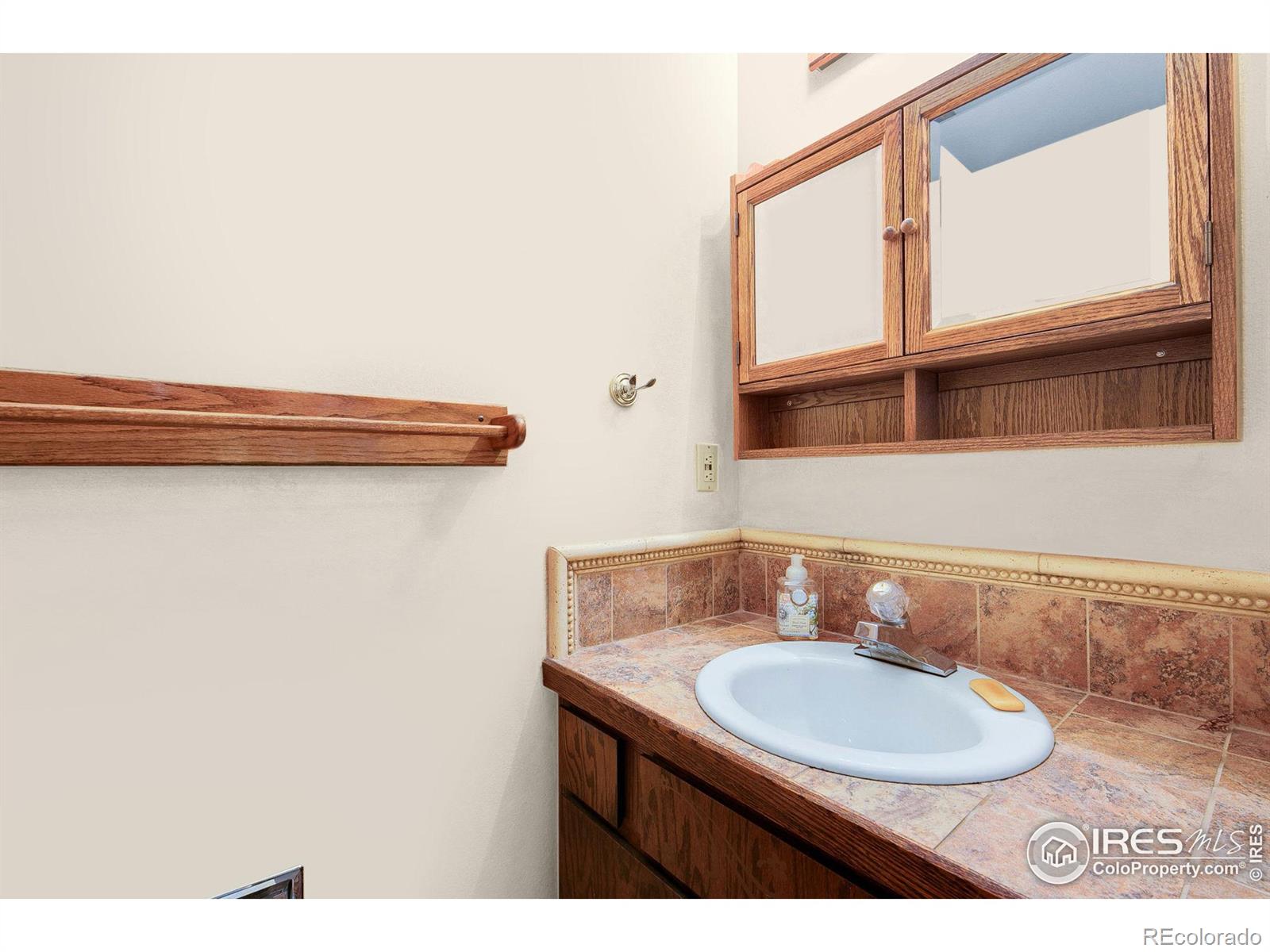 MLS Image #9 for 2708  19th st dr,greeley, Colorado