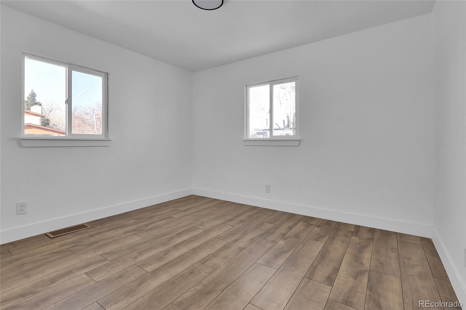 MLS Image #17 for 1150 s yates street,denver, Colorado