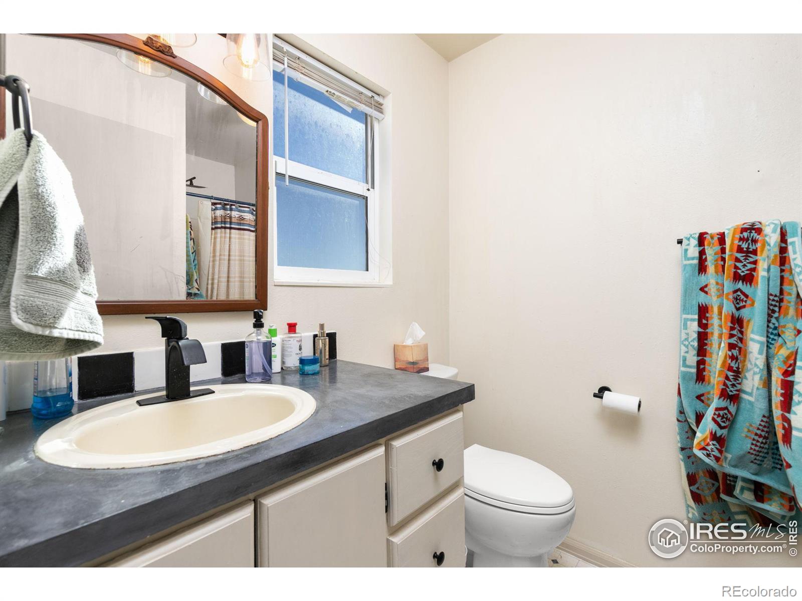 MLS Image #13 for 722 e 20th street,greeley, Colorado